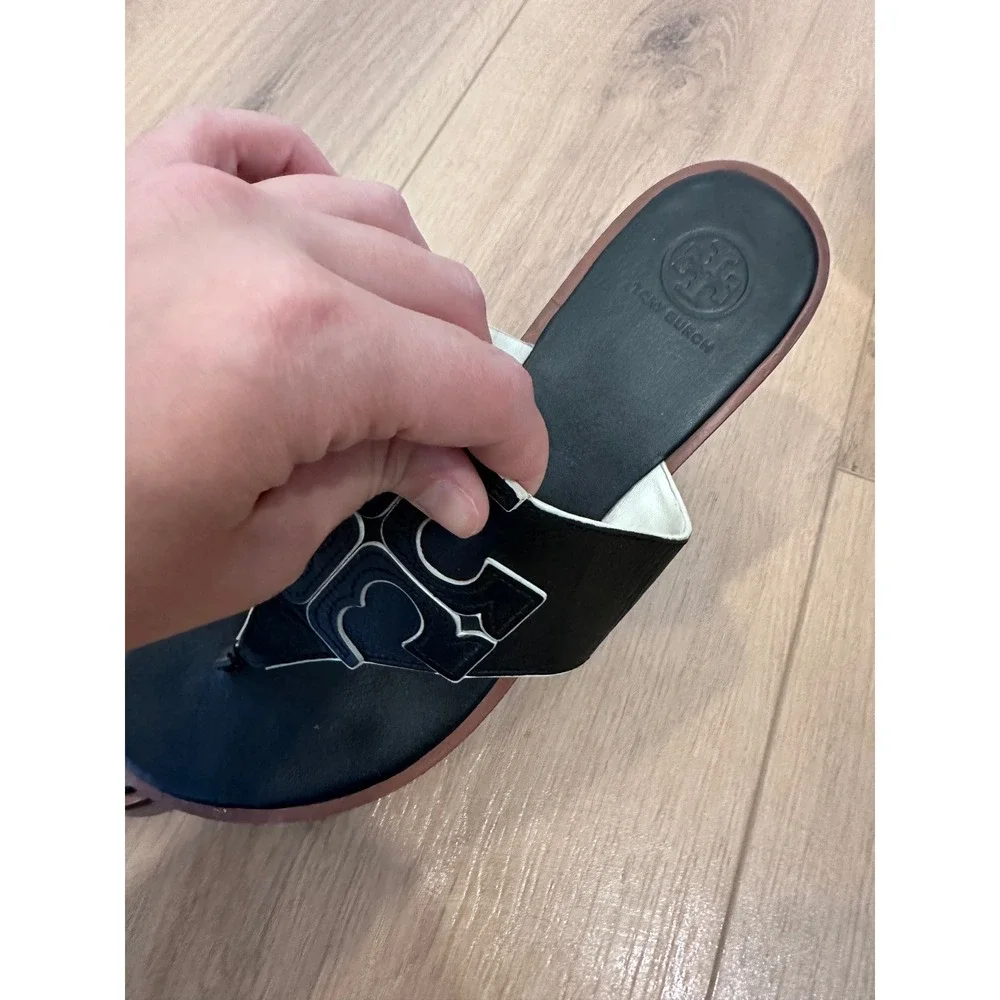 Tory Burch Miller Black Leather Thong Sandals White Contrast Stitching Logo 9.5